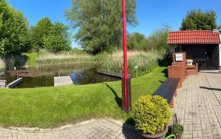 Schoener Ferienbungalow Umgeben Von Und Nicht Weit Zur Ostsee * Neubukow