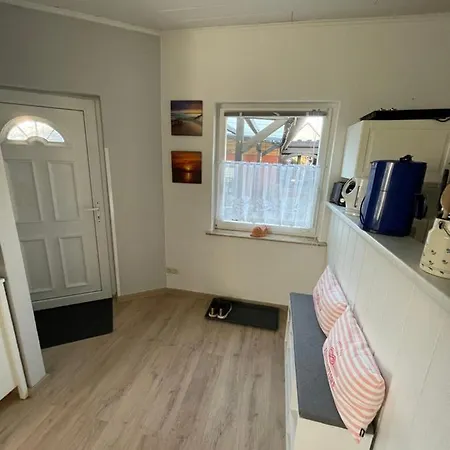 Schoener Ferienbungalow Umgeben Von Und Nicht Weit Zur Ostsee * Neubukow