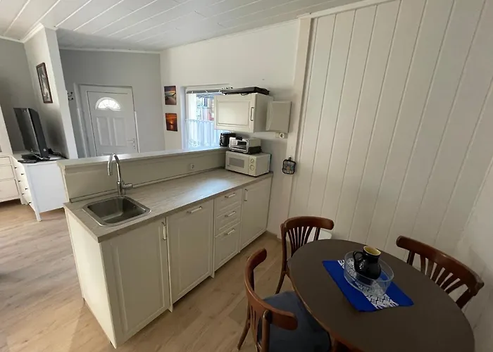 Schoener Ferienbungalow Umgeben Von Und Nicht Weit Zur Ostsee Σπίτι διακοπών Neubukow