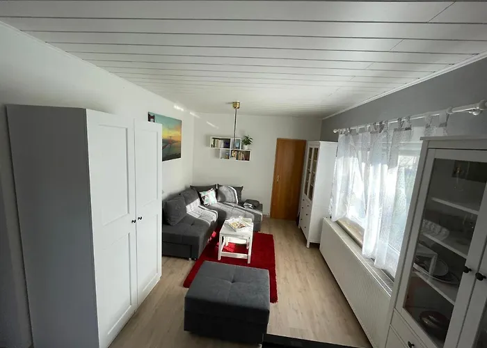 Schoener Ferienbungalow Umgeben Von Und Nicht Weit Zur Ostsee Neubukow