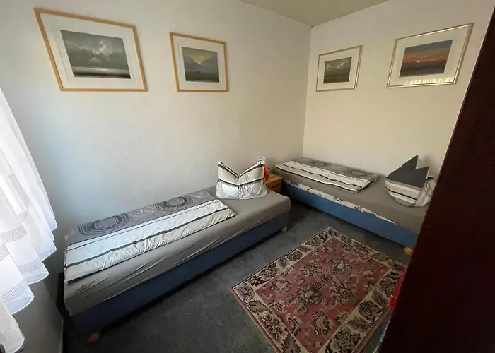 Schoener Ferienbungalow Umgeben Von Und Nicht Weit Zur Ostsee *