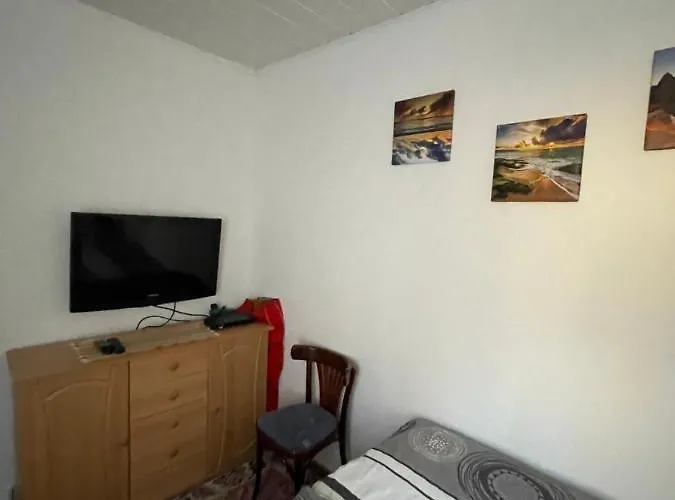 Schoener Ferienbungalow Umgeben Von Und Nicht Weit Zur Ostsee